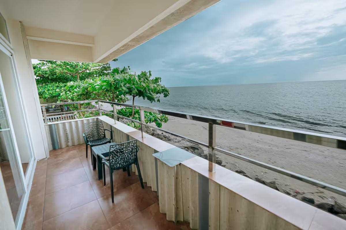 The Cabana Beachfront Villa Rooms x Solis Nature