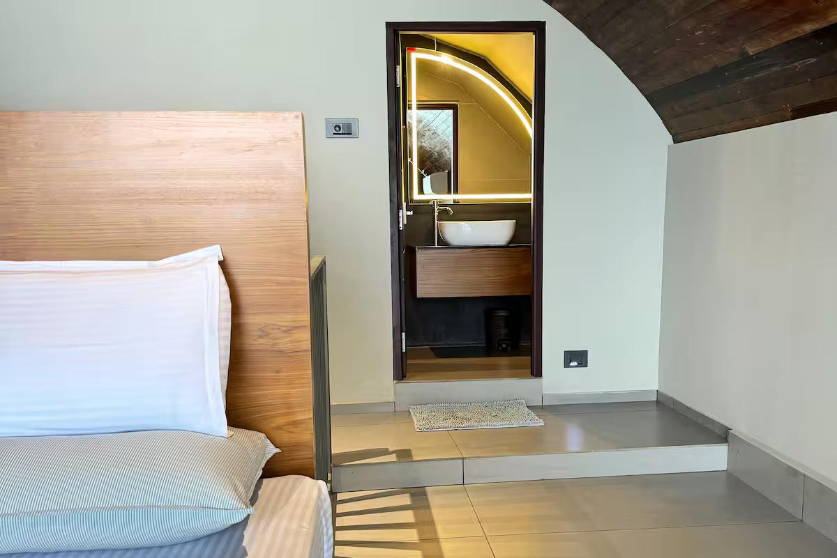Tira Beach Resort - Wave A x Solis Nature