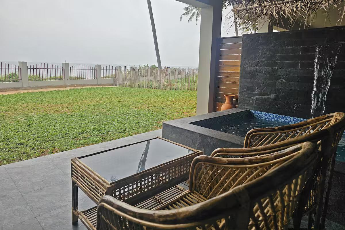 Tira Beach Resort - Wave A x Solis Nature