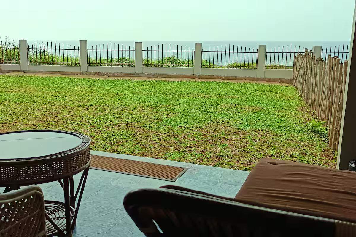 Tira Beach Resort - Wave A x Solis Nature