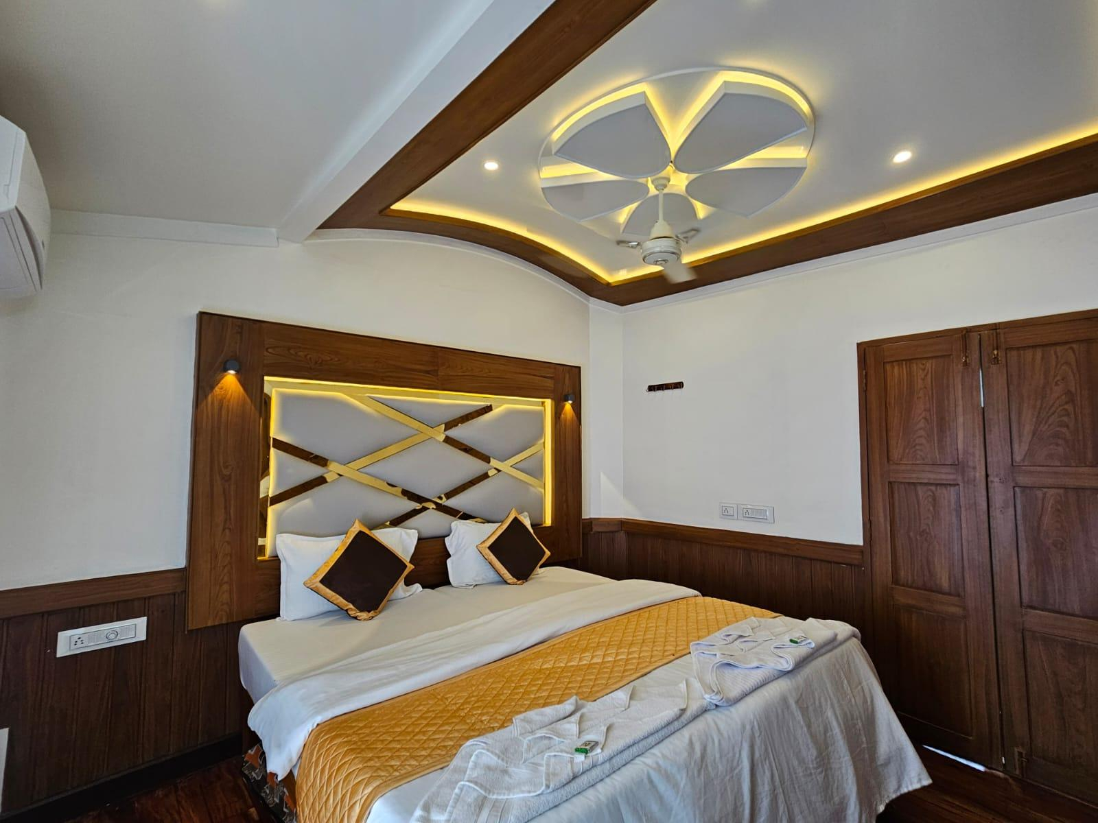 3 rooms Kayal Rani by Nohark house boats x Solis Nature 3 rooms Kayal Rani by Nohark house boats x Solis Nature