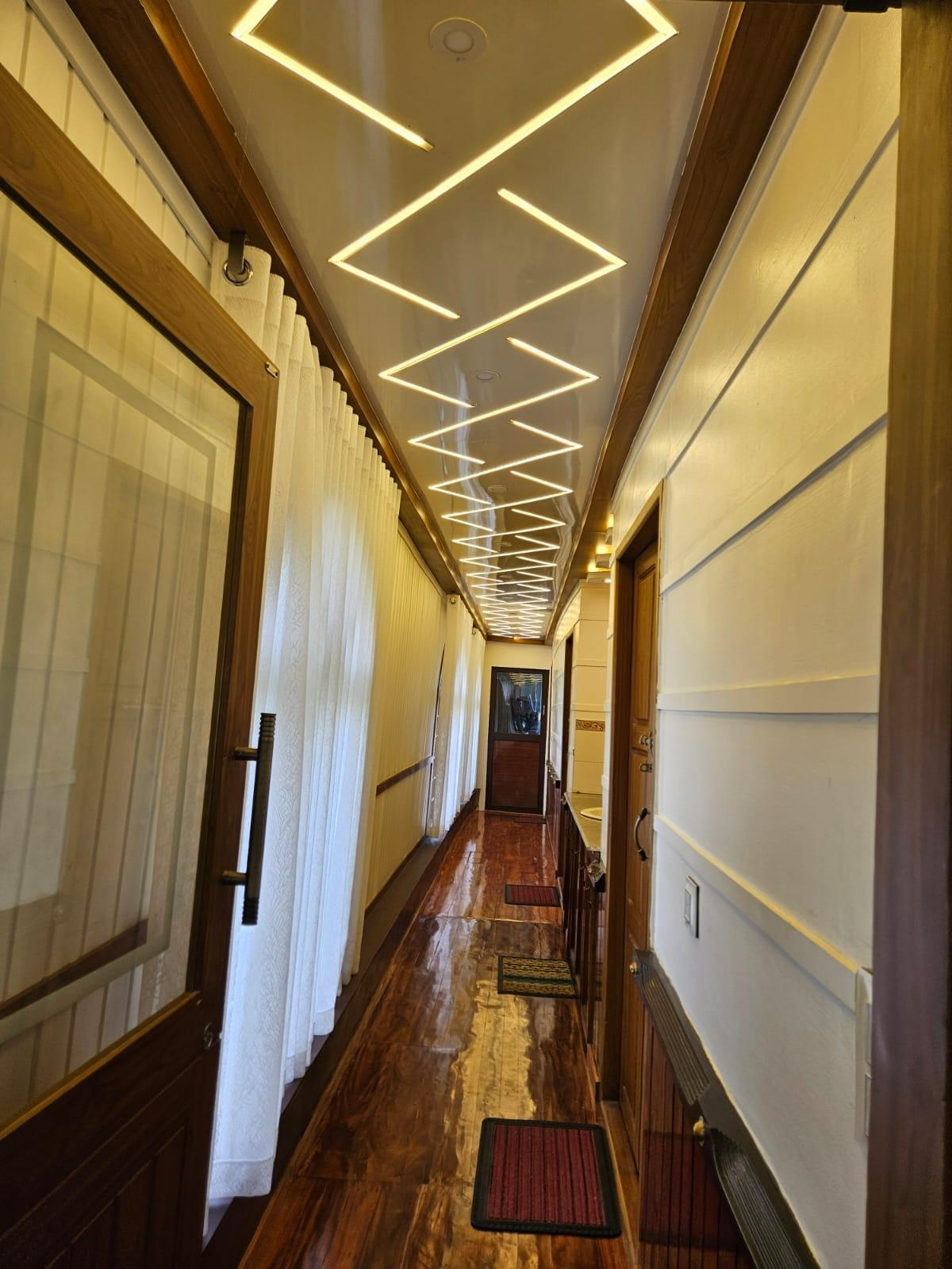 3 rooms Kayal Rani by Nohark house boats x Solis Nature 3 rooms Kayal Rani by Nohark house boats x Solis Nature