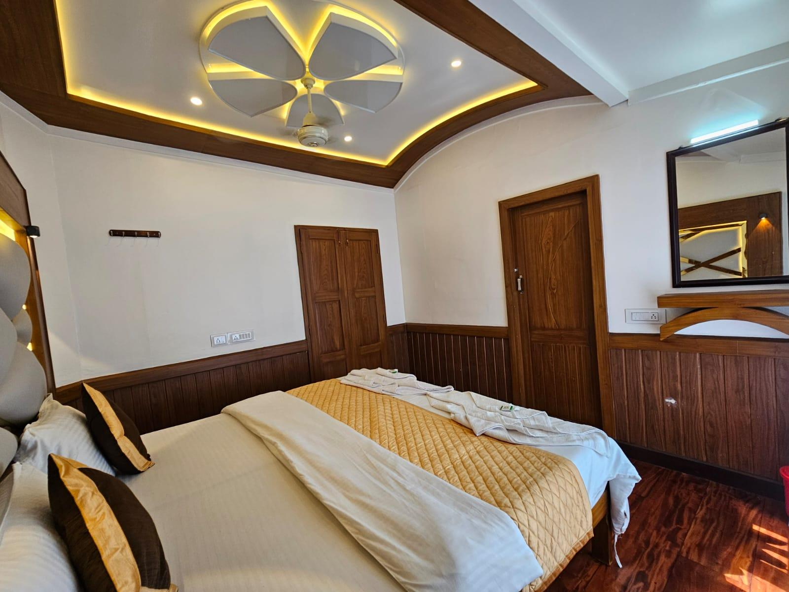 3 rooms Kayal Rani by Nohark house boats x Solis Nature 3 rooms Kayal Rani by Nohark house boats x Solis Nature
