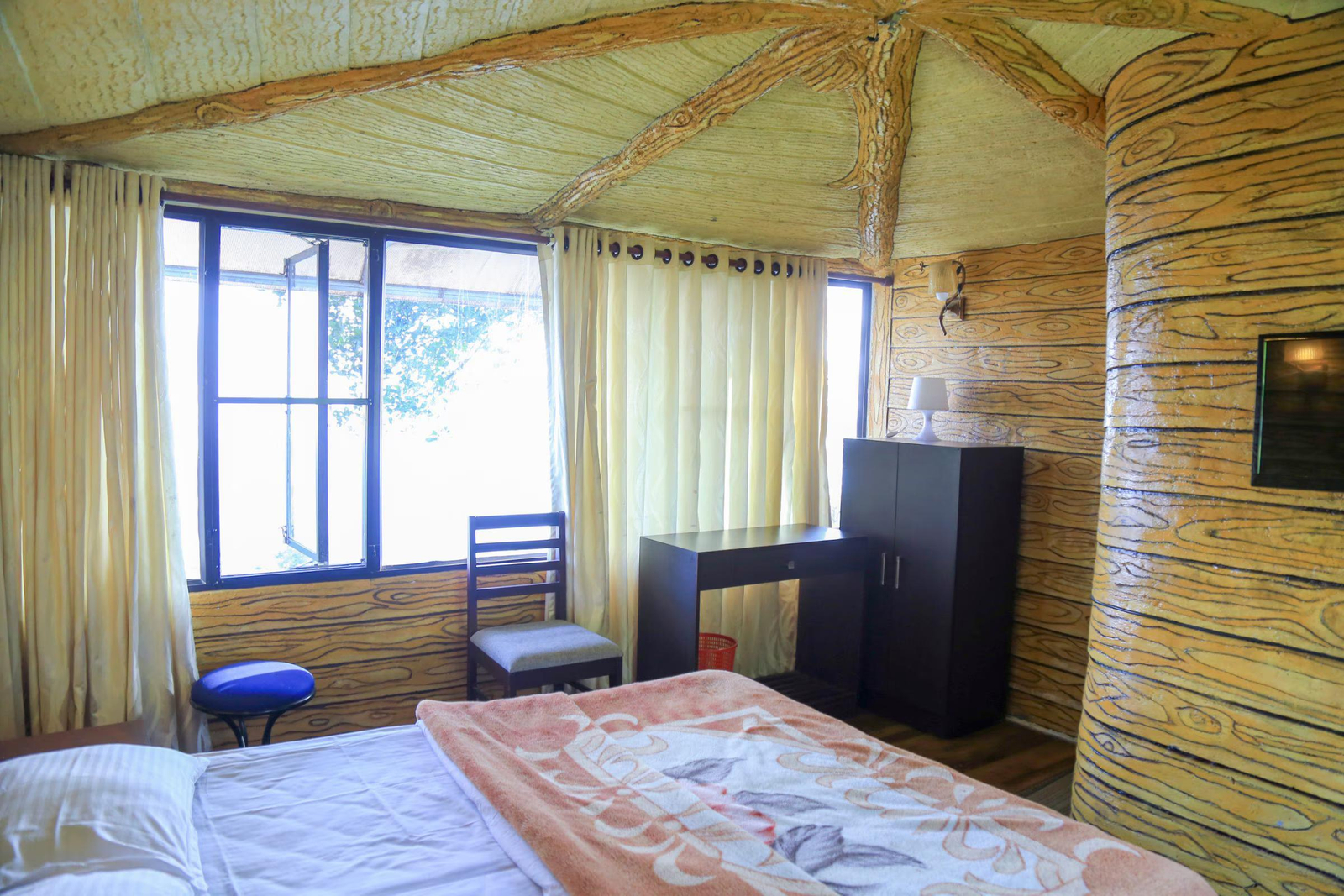 Estate Residency Tree House & Cave Room x Solis Nature Estate Residency Tree House & Cave Room x Solis Nature