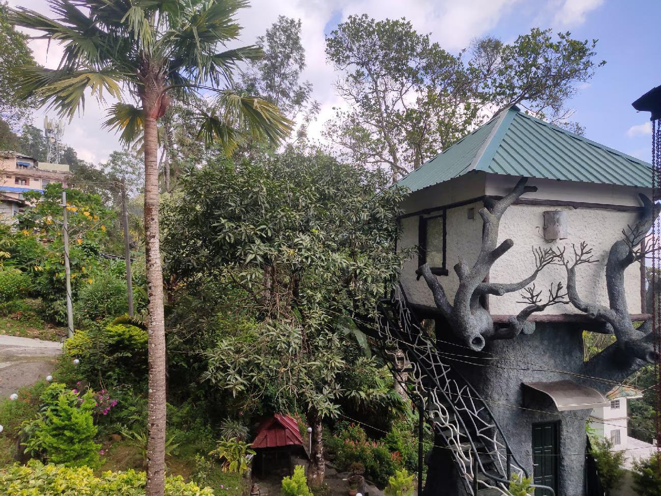 Estate Residency Tree House & Cave Room x Solis Nature Estate Residency Tree House & Cave Room x Solis Nature