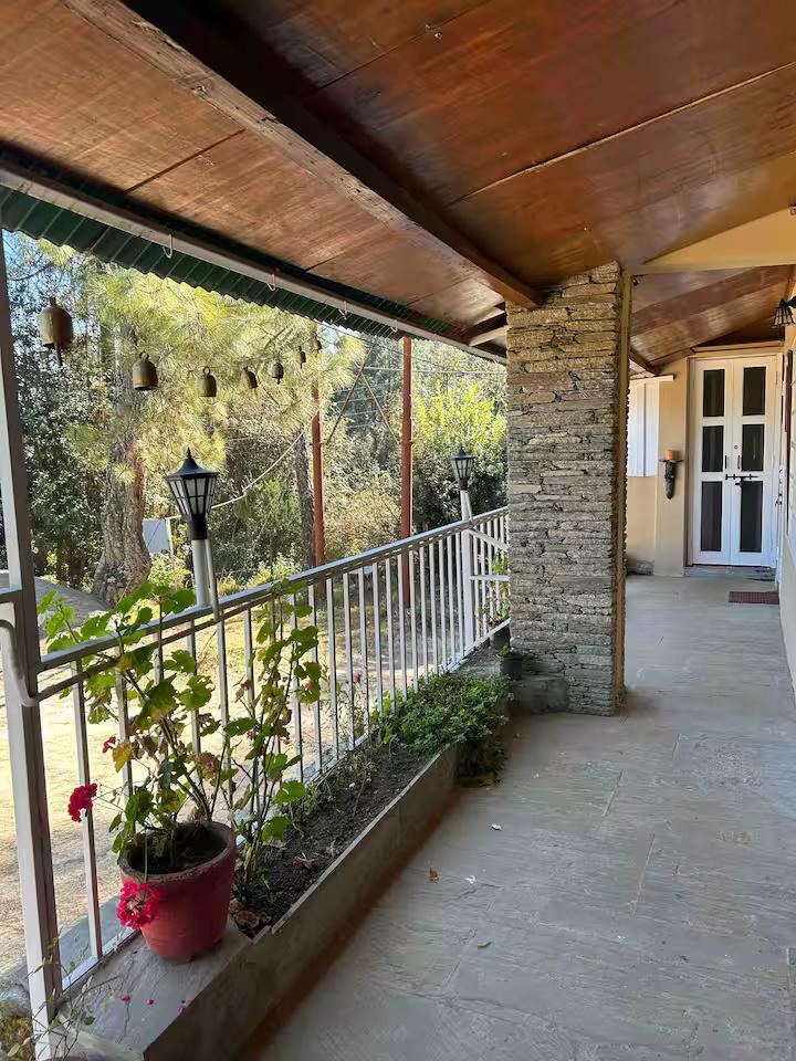 Artist’s Studio Homestay in Mukteshwar x Solis Nature