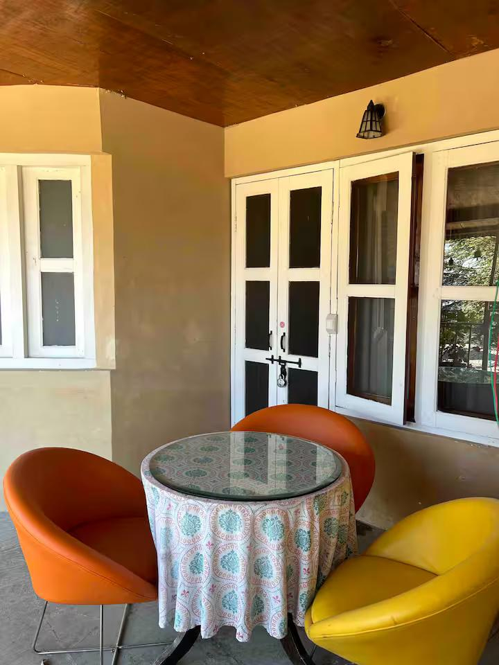 Artist’s Studio Homestay in Mukteshwar x Solis Nature