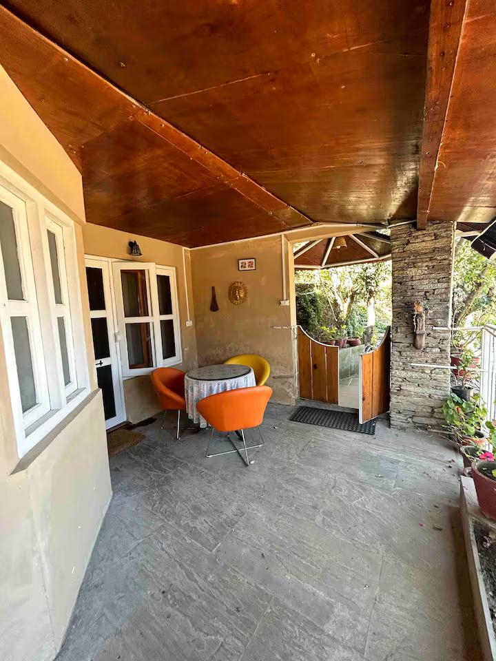 Artist’s Studio Homestay in Mukteshwar x Solis Nature
