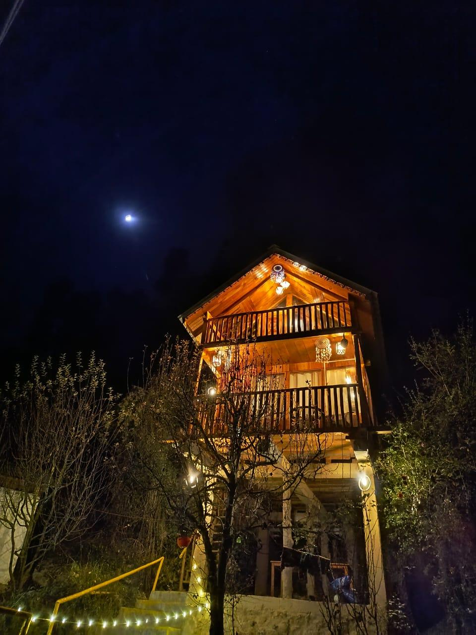 The Tree Top jibhi x Solis Nature