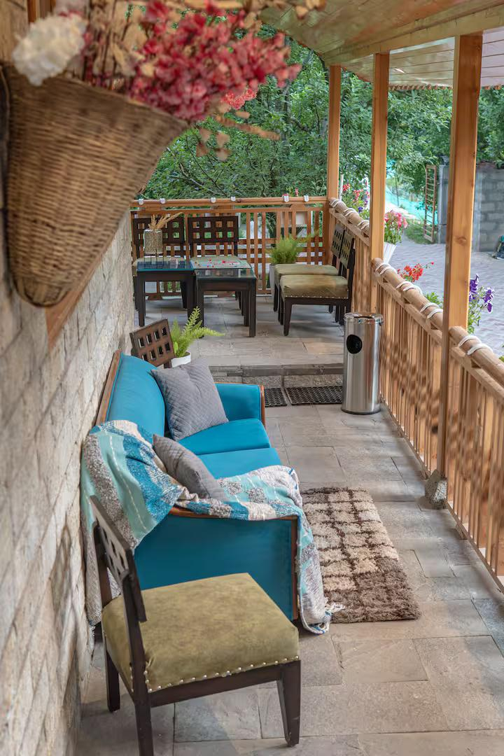 Plush Room with Orchard View x Solis Nature Plush Room with Orchard View x Solis Nature