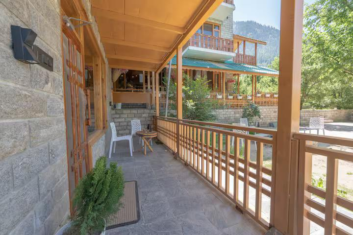 Plush Room with Orchard View x Solis Nature Plush Room with Orchard View x Solis Nature