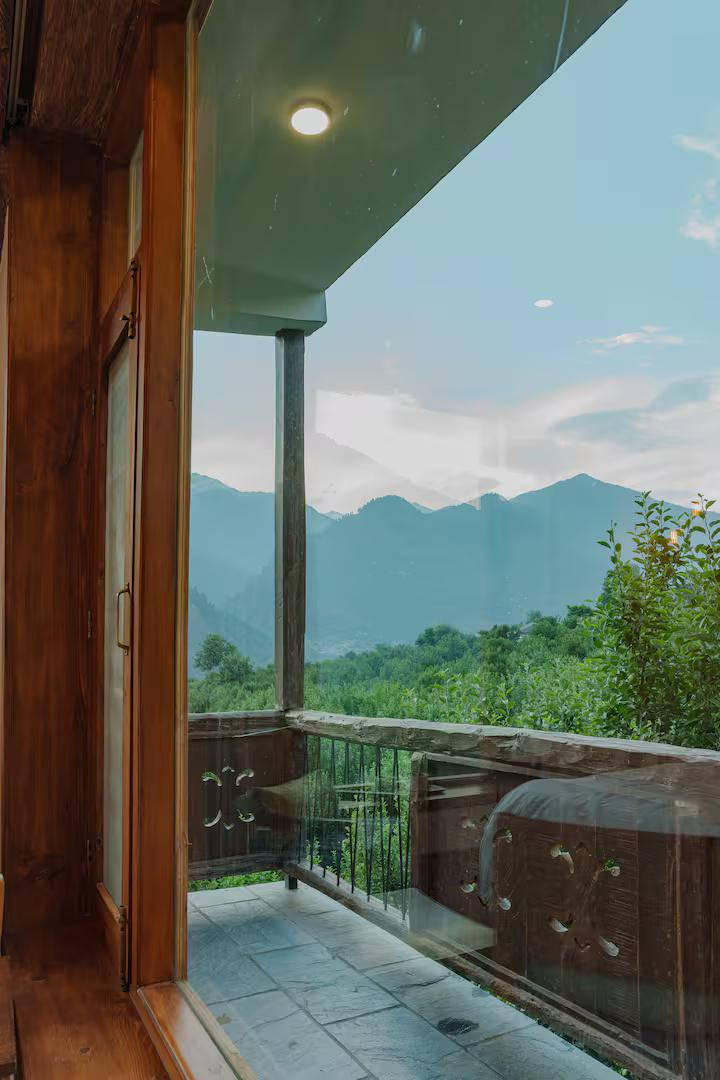 Rare 3-Room Combo in Lush Villa  Share x Solis Nature Rare 3-Room Combo in Lush Villa  Share x Solis Nature