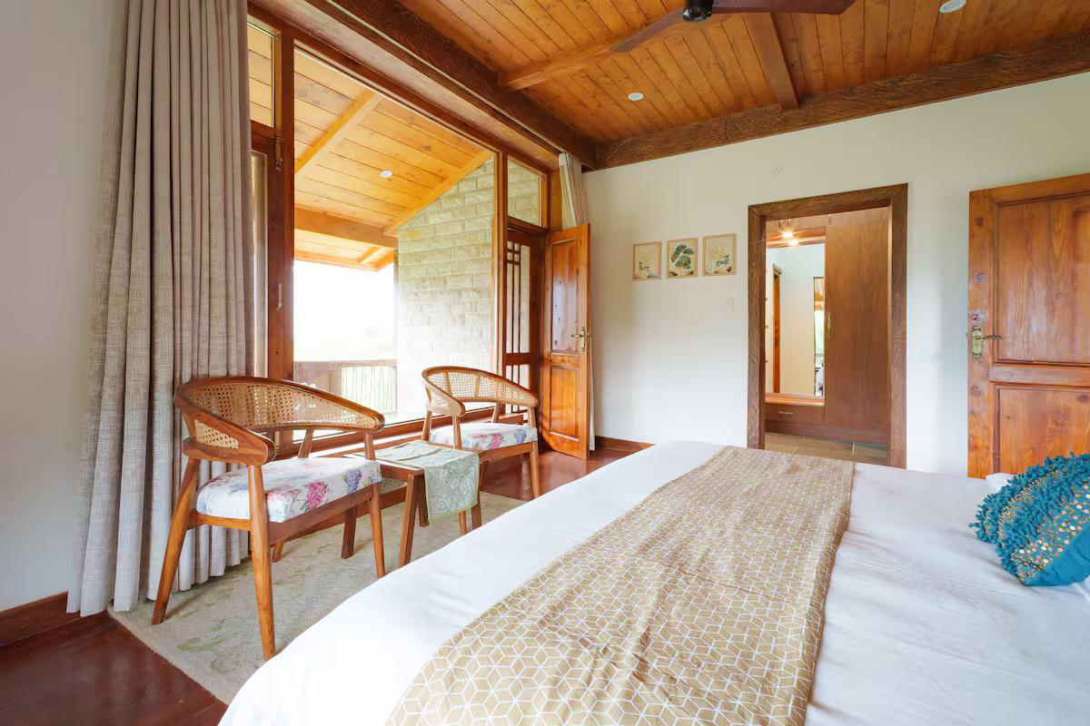 Rare 3-Room Combo in Lush Villa  Share x Solis Nature Rare 3-Room Combo in Lush Villa  Share x Solis Nature