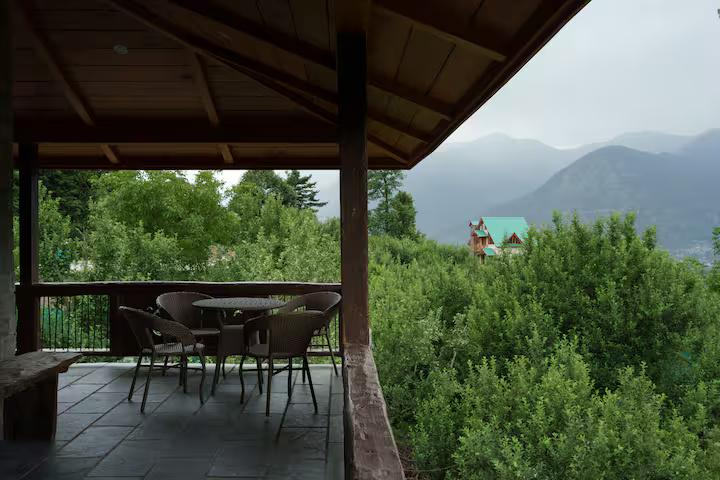 Rare 3-Room Combo in Lush Villa  Share x Solis Nature Rare 3-Room Combo in Lush Villa  Share x Solis Nature