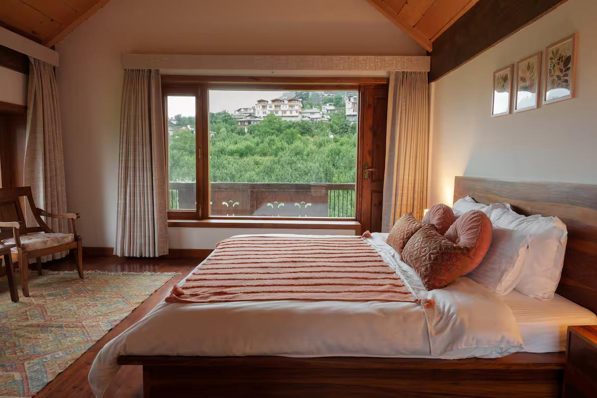 Luxe Wooden Attic Room x Solis Nature Luxe Wooden Attic Room x Solis Nature