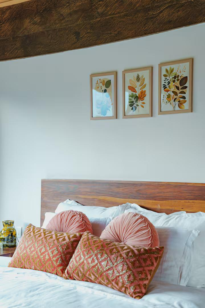 Plush 3-Bedroom Combo in Aesthetic Villa x Solis Nature Plush 3-Bedroom Combo in Aesthetic Villa x Solis Nature
