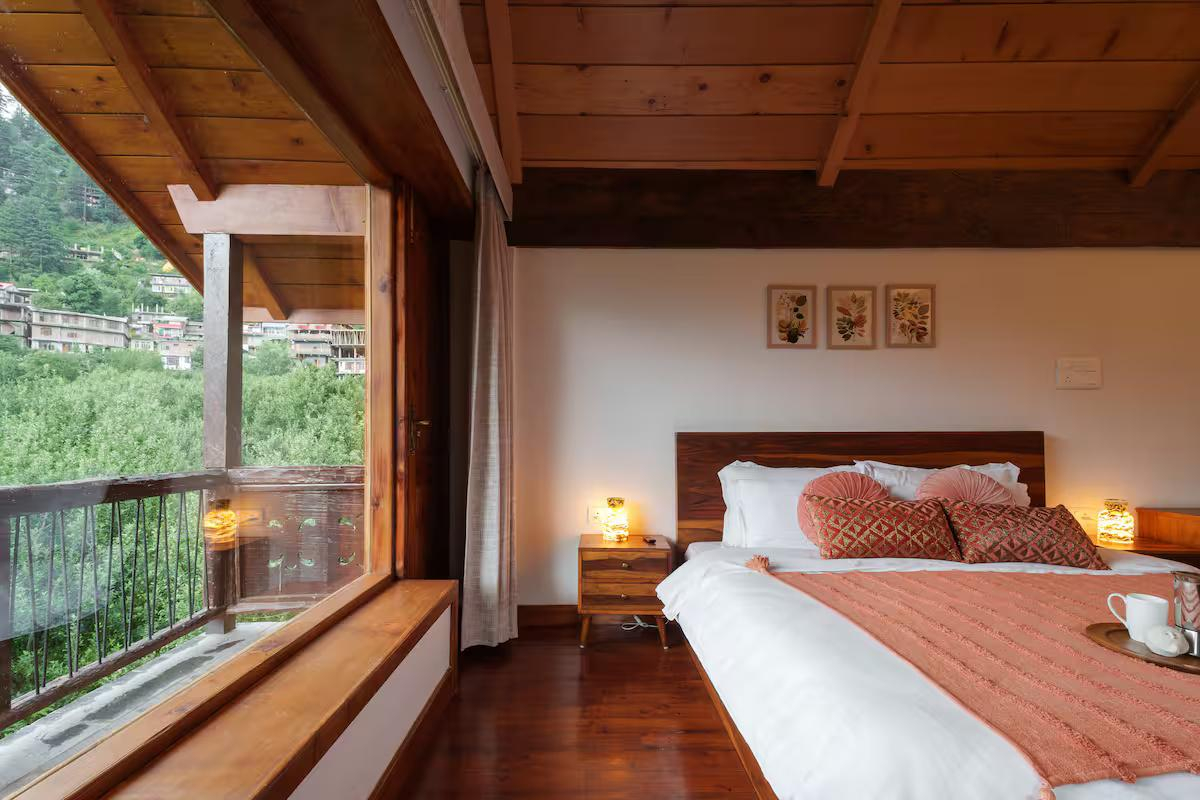 Plush 3-Bedroom Combo in Aesthetic Villa x Solis Nature Plush 3-Bedroom Combo in Aesthetic Villa x Solis Nature