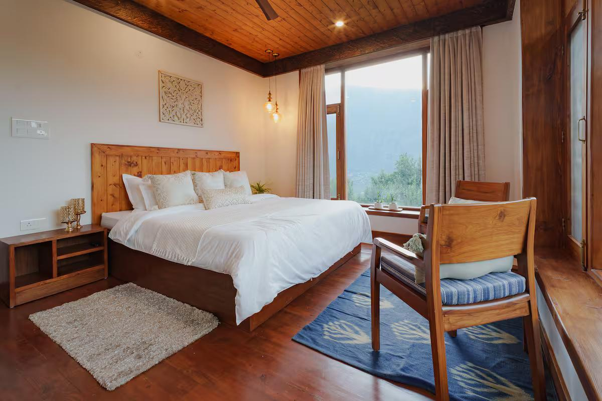 Bespoke 2-Room Combo in Luxury Villa x Solis Nature Bespoke 2-Room Combo in Luxury Villa x Solis Nature