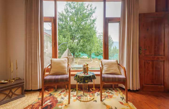 Aesthetic Room with Wrap Around Balcony x Solis Nature Aesthetic Room with Wrap Around Balcony x Solis Nature