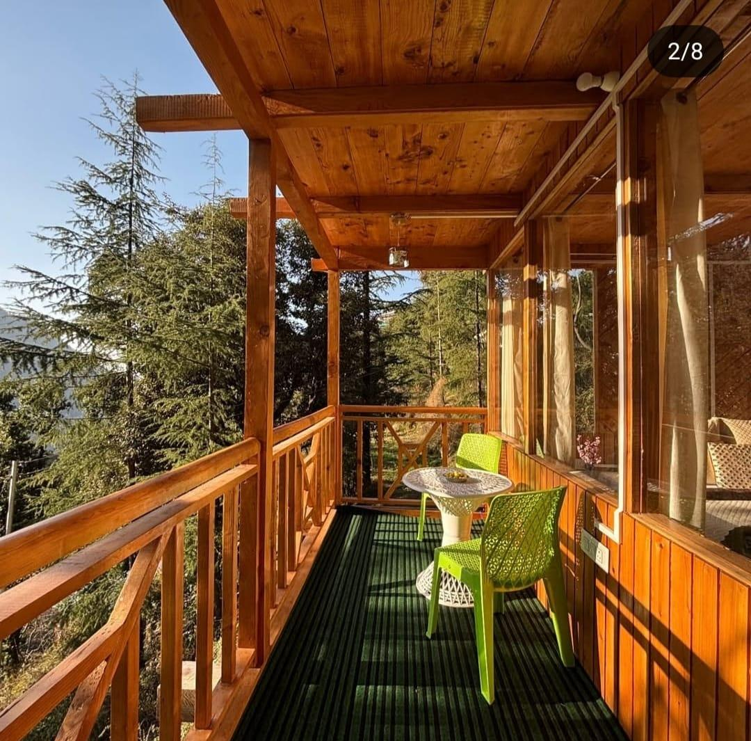 The Isisinga tree house x Solis Nature