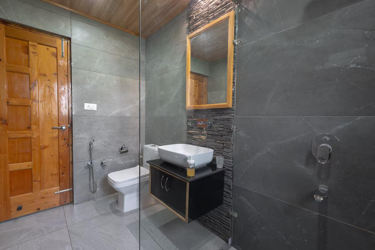 Rare Find : 3-Room with Living Area x Solis Nature Rare Find : 3-Room with Living Area x Solis Nature