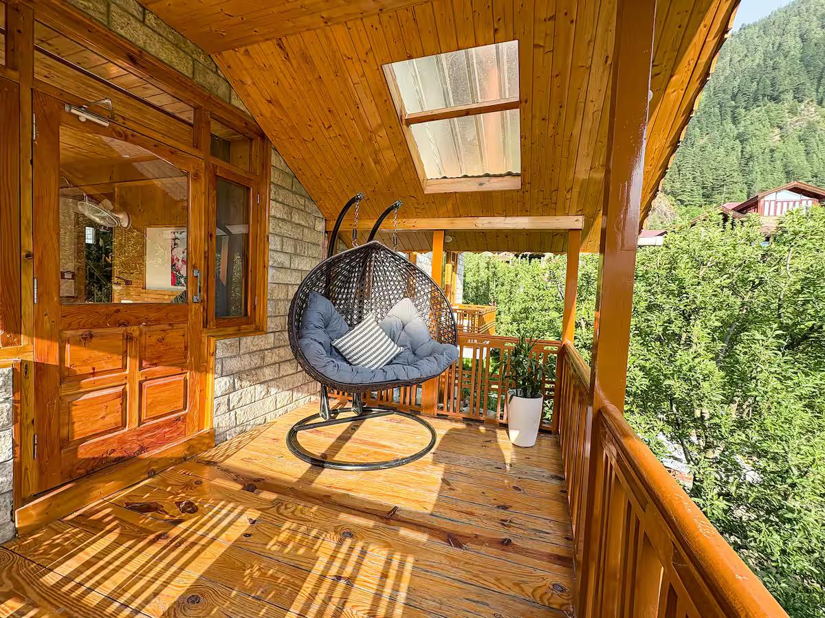 Rare Find : 3-Room with Living Area x Solis Nature Rare Find : 3-Room with Living Area x Solis Nature