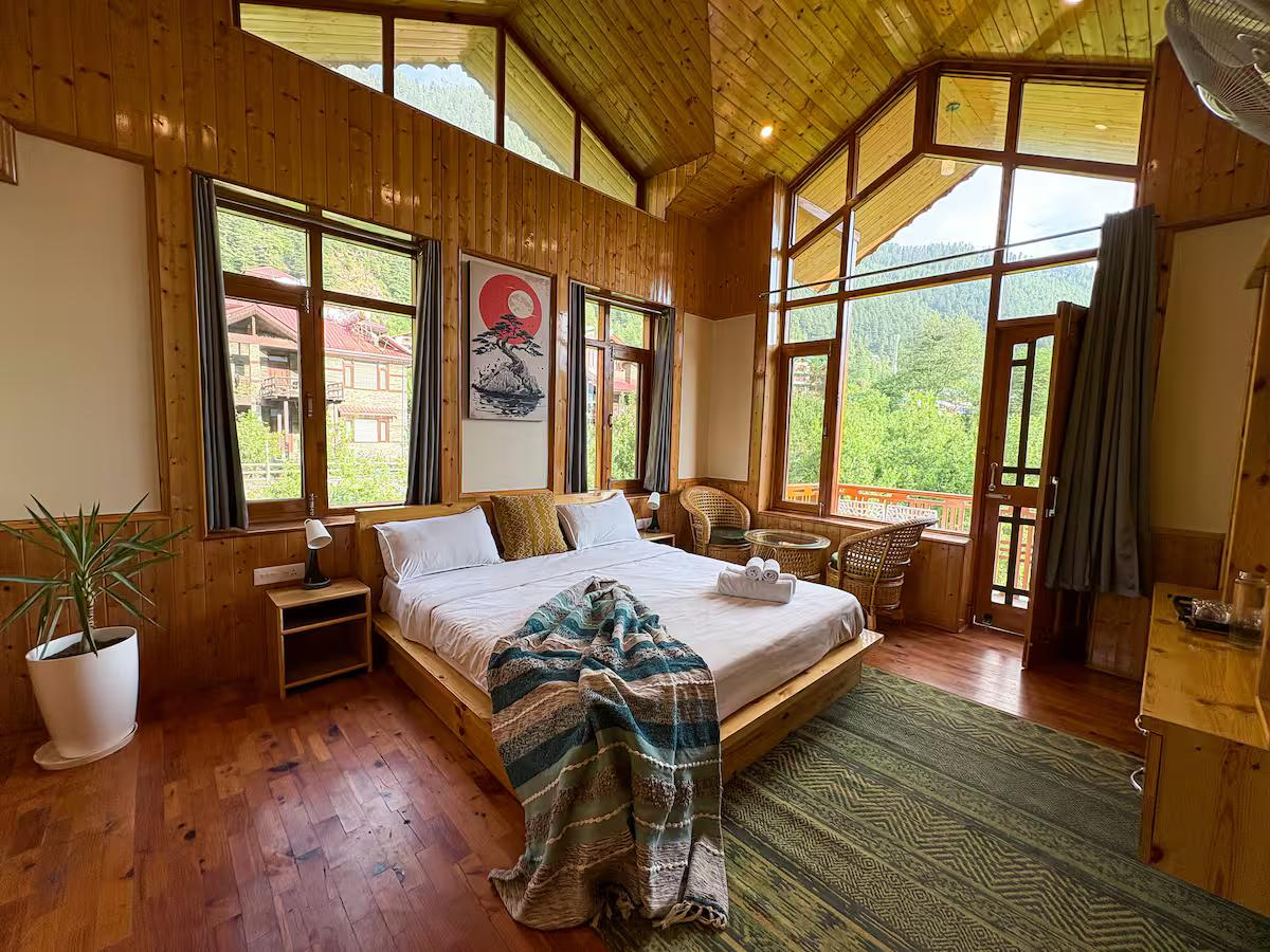 Wooden Attic Room with Balcony x Solis Nature Wooden Attic Room with Balcony x Solis Nature