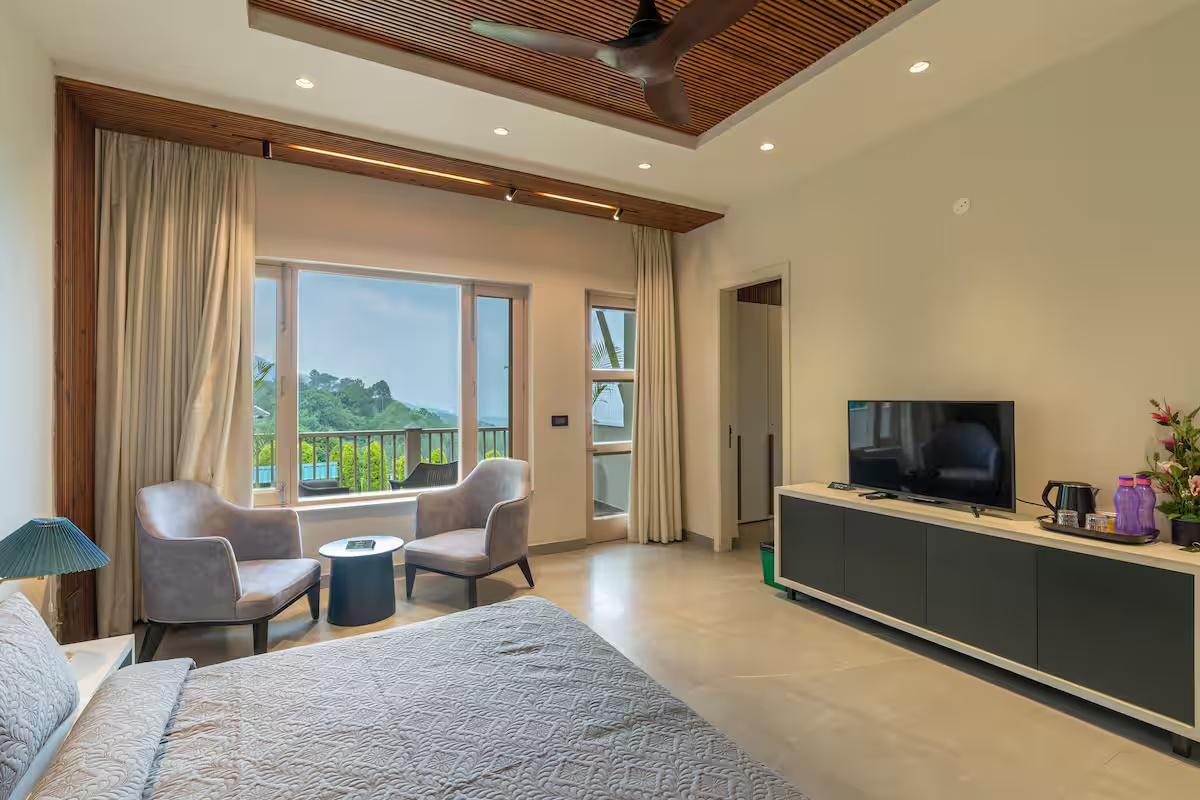Luxe Villa with Pool & more near Kasauli x Solis Nature