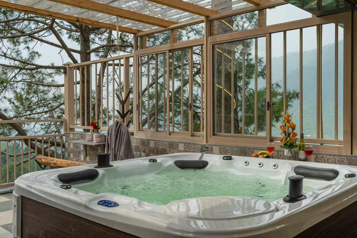 Luxe Villa with Pool & more near Kasauli x Solis Nature
