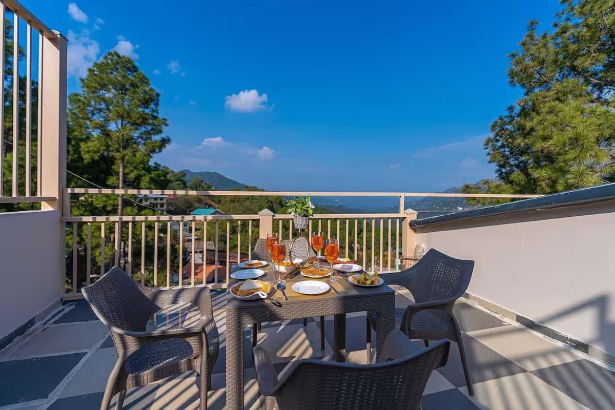 Luxe Villa with Pool & more near Kasauli x Solis Nature