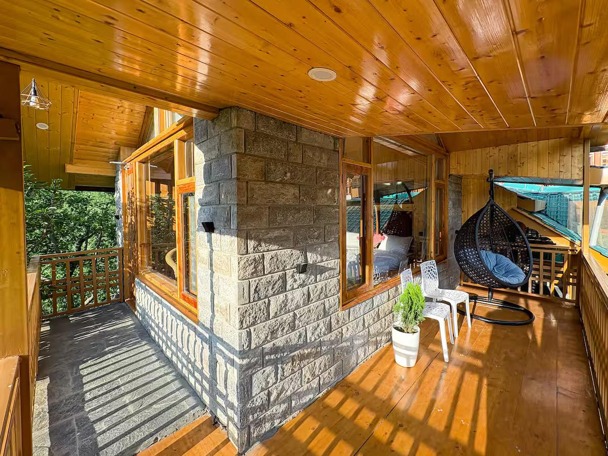 Best 2-Room Hideaway with Balcony x Solis Nature Best 2-Room Hideaway with Balcony x Solis Nature