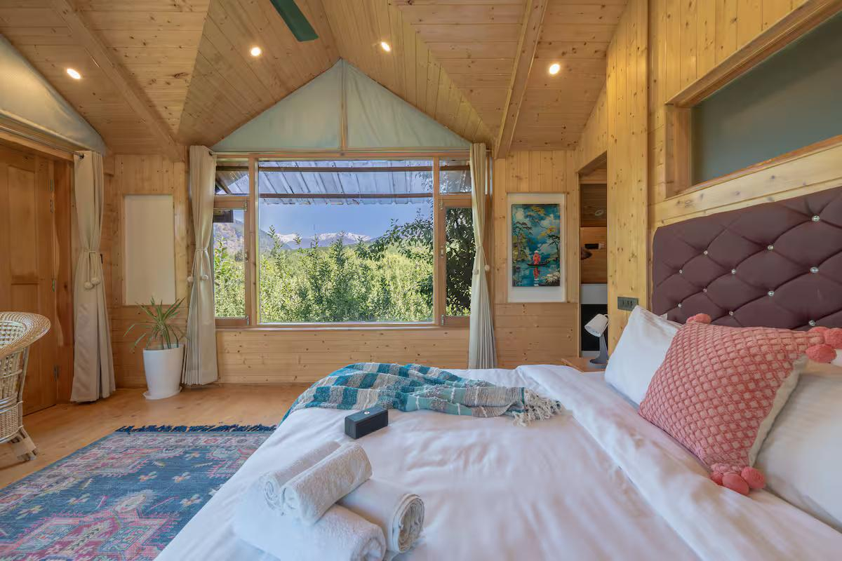 Best 2-Room Hideaway with Balcony x Solis Nature Best 2-Room Hideaway with Balcony x Solis Nature
