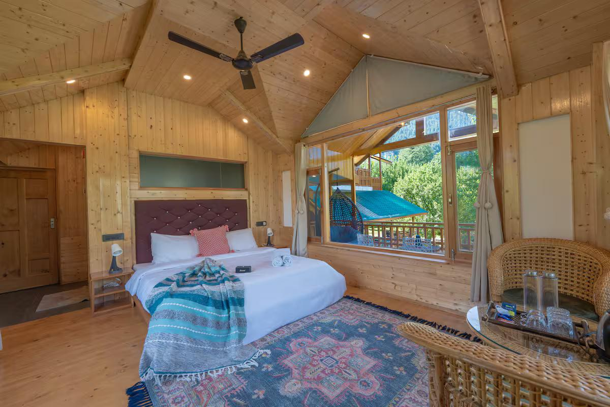 Best 2-Room Hideaway with Balcony x Solis Nature Best 2-Room Hideaway with Balcony x Solis Nature