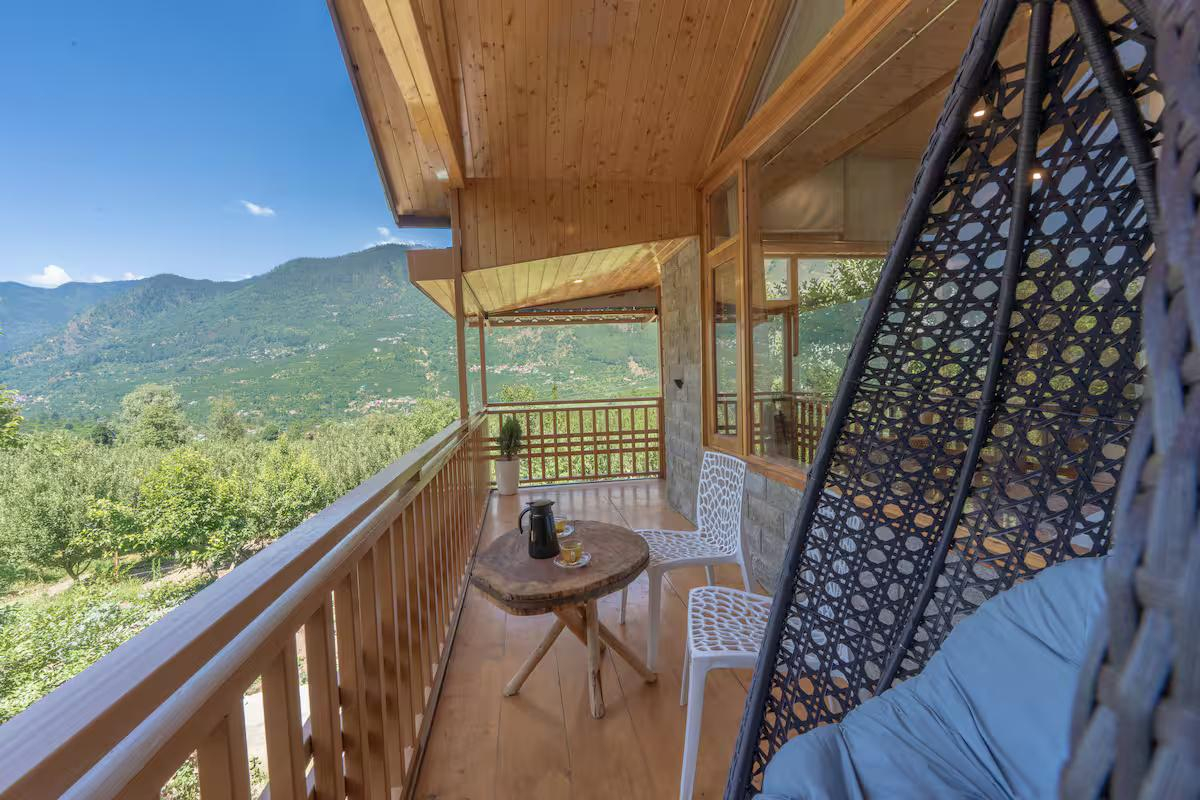 Best 2-Room Hideaway with Balcony x Solis Nature