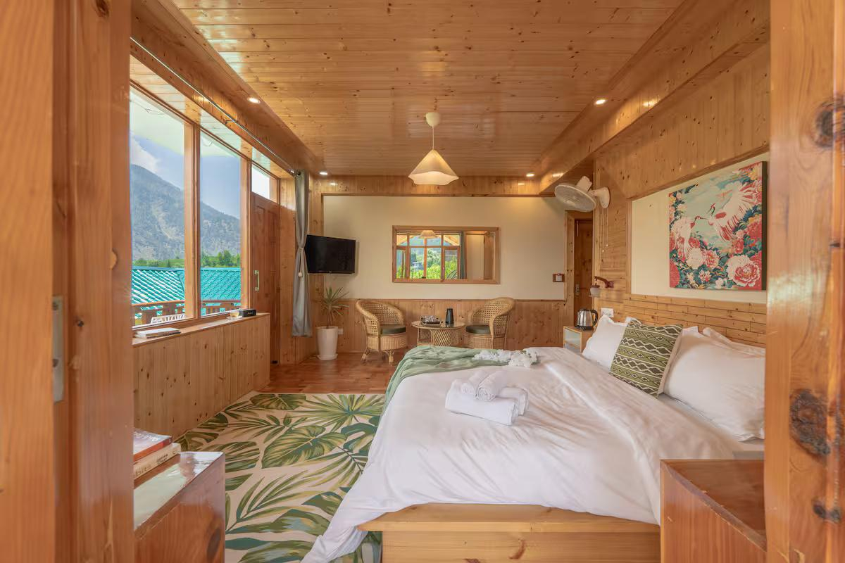 The Only Villa with Open Jacuzzi x Solis Nature The Only Villa with Open Jacuzzi x Solis Nature