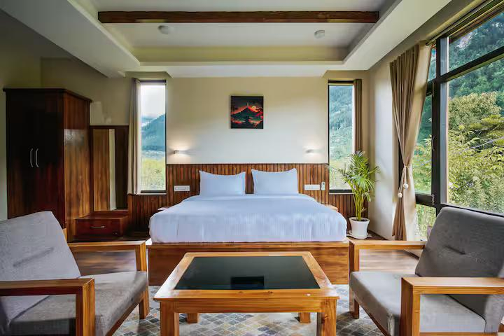 3 Luxurious Room in a Villa x Solis Nature 3 Luxurious Room in a Villa x Solis Nature