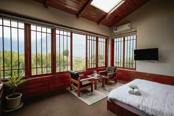 2 Luxurious Room with Balcony and Bathtu x Solis Nature 2 Luxurious Room with Balcony and Bathtu x Solis Nature