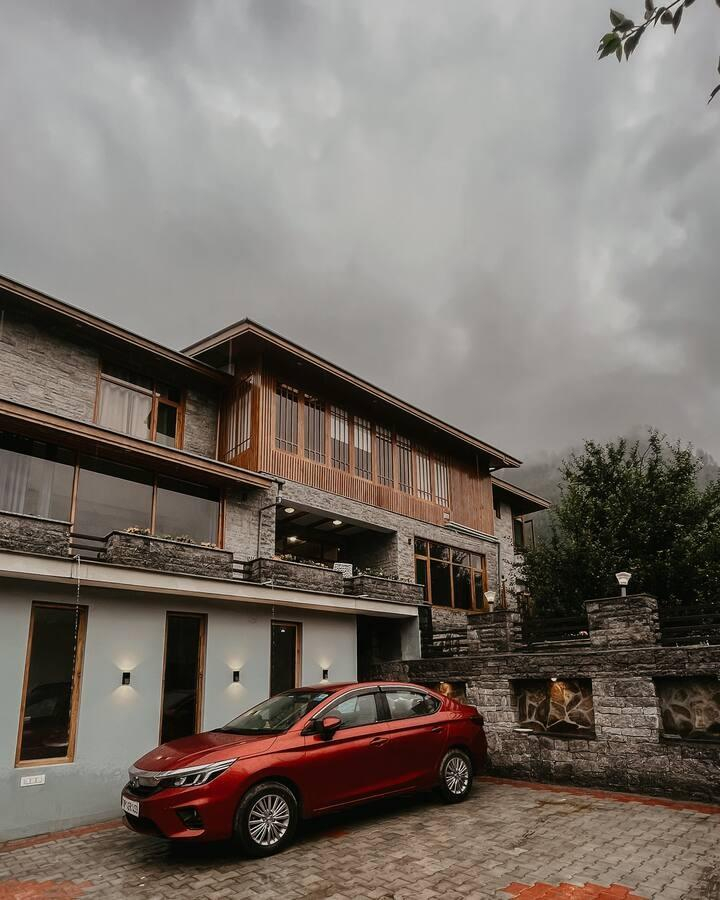 The most unique panoramic room in Manali x Solis Nature The most unique panoramic room in Manali x Solis Nature