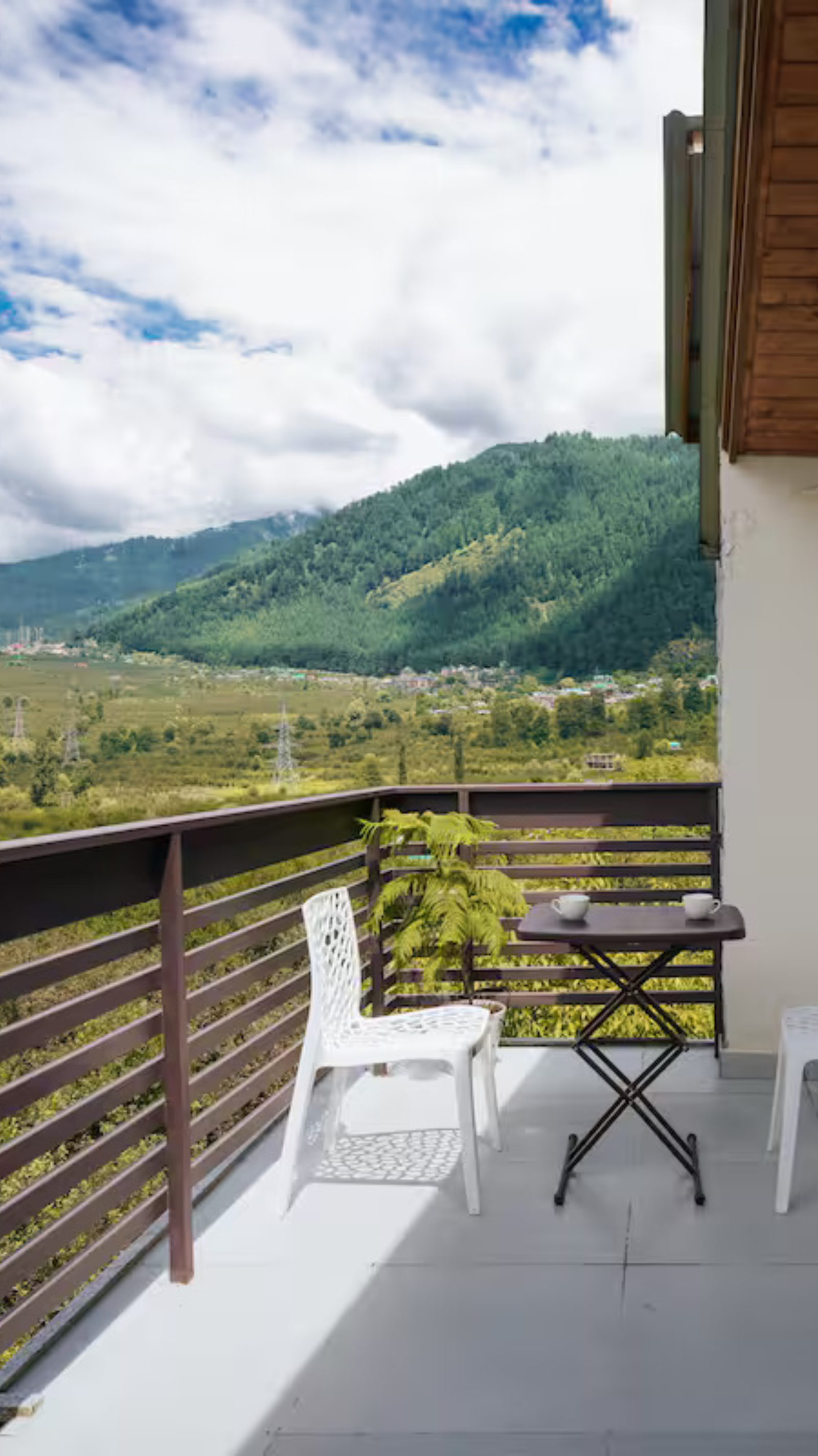 Most Affordable Luxurious Room in Villa x Solis Nature