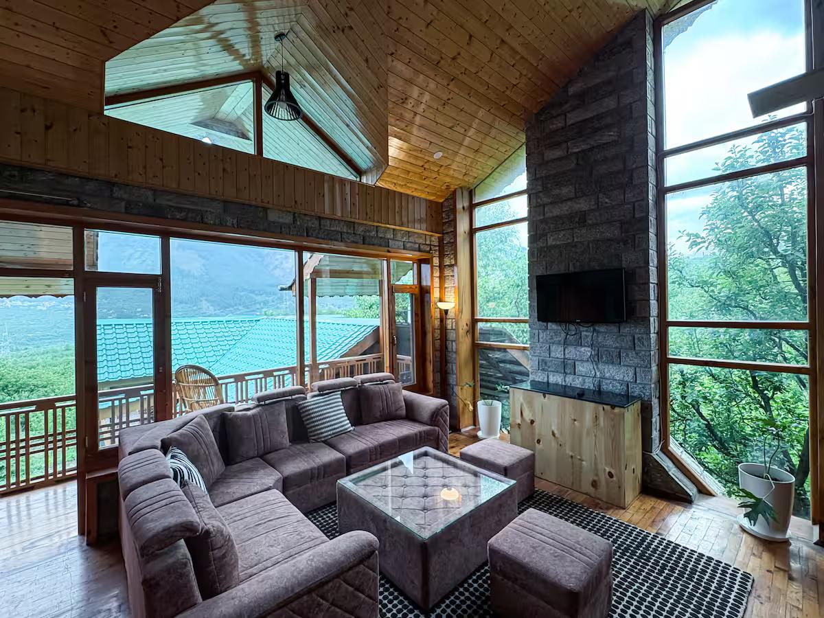 Master Bedroom with Private Deck, Swing x Solis Nature Master Bedroom with Private Deck, Swing x Solis Nature