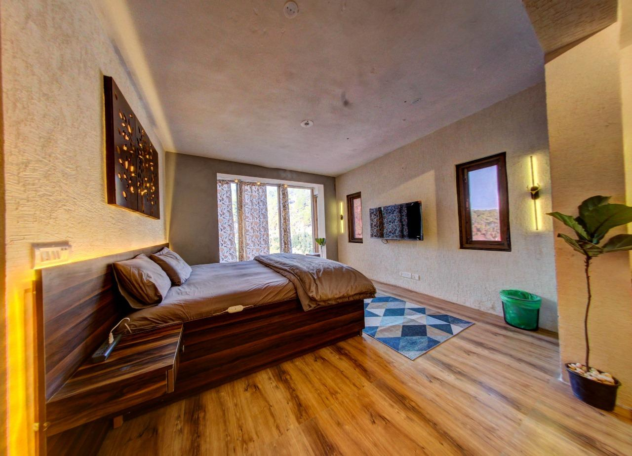 4BHK Mountaintop Escape x Solis Nature 4BHK Mountaintop Escape x Solis Nature