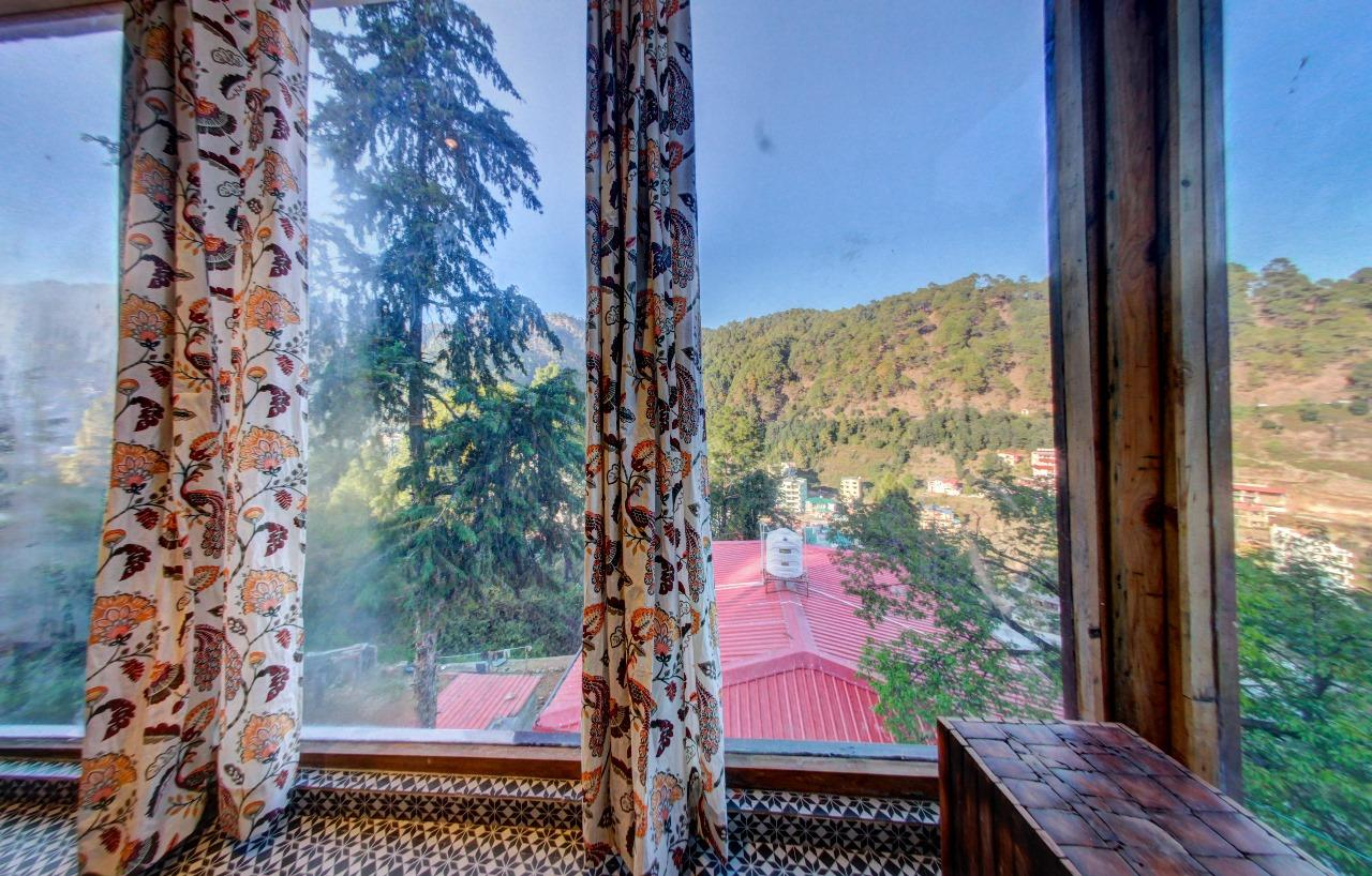 4BHK Mountaintop Escape x Solis Nature 4BHK Mountaintop Escape x Solis Nature
