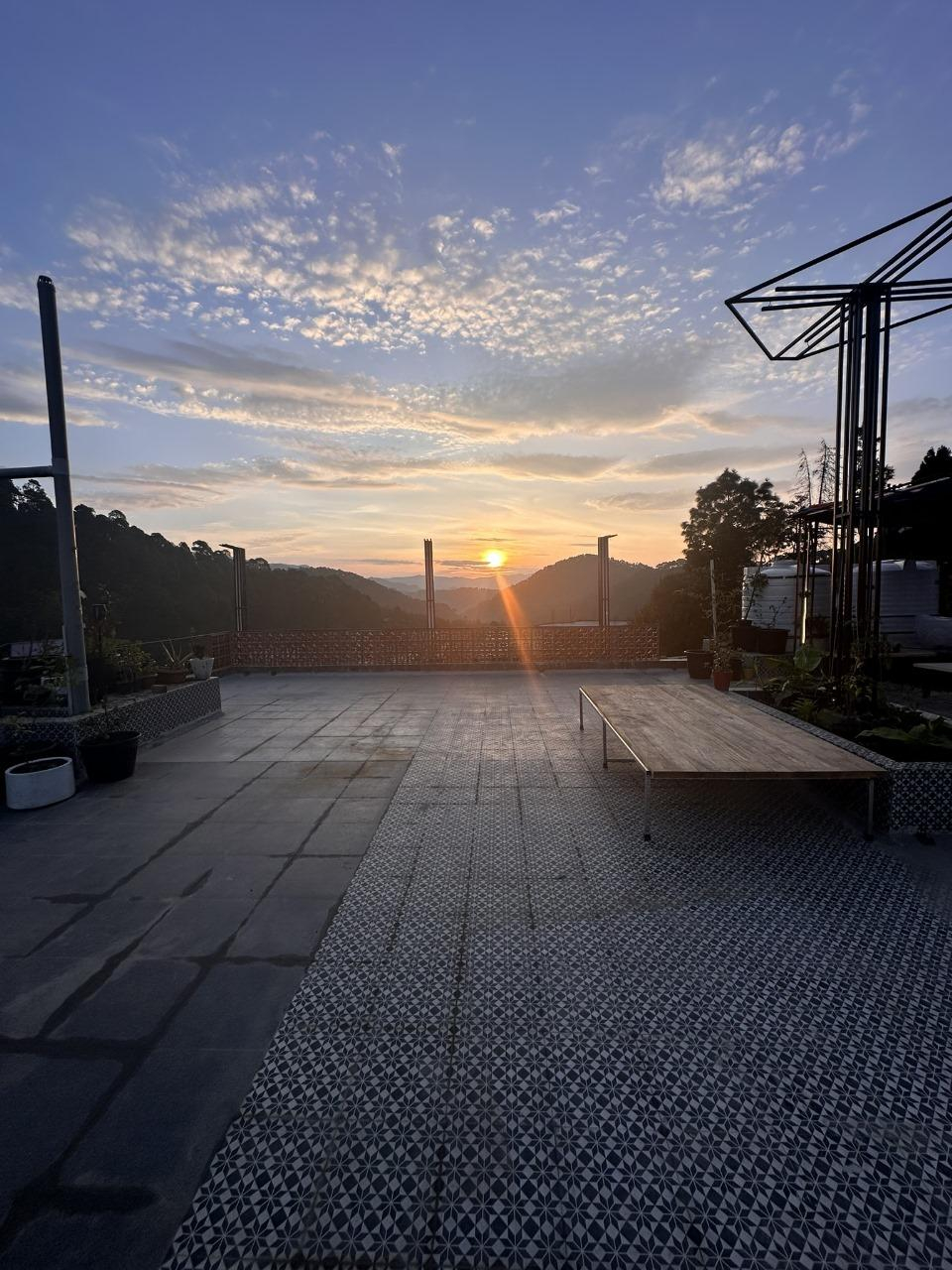 4BHK Mountaintop Escape x Solis Nature