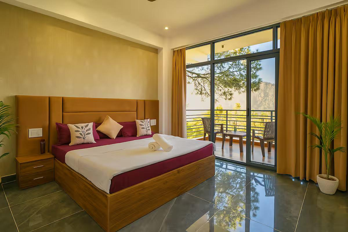 Tatva Nest: Scenic 2bhk x Solis Nature