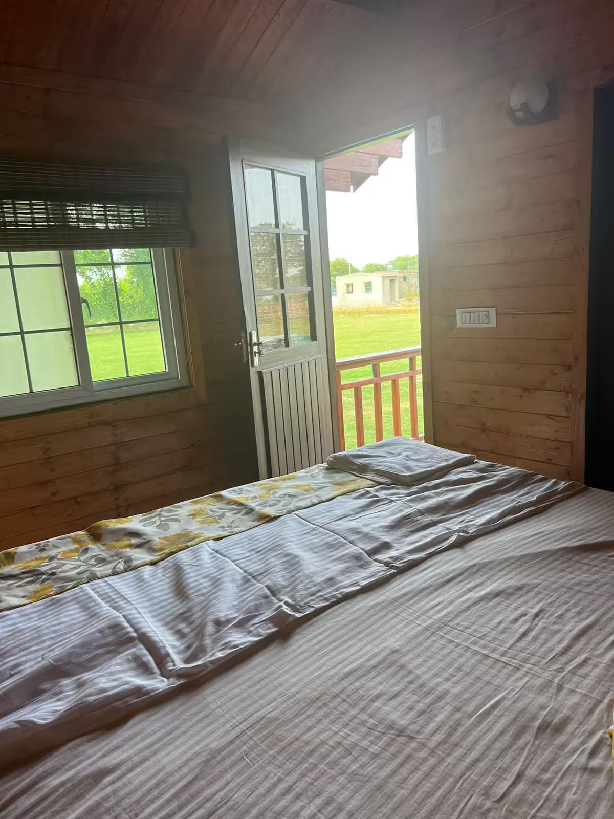 Wooden Cottage - 2 Bedroom x Solis Nature