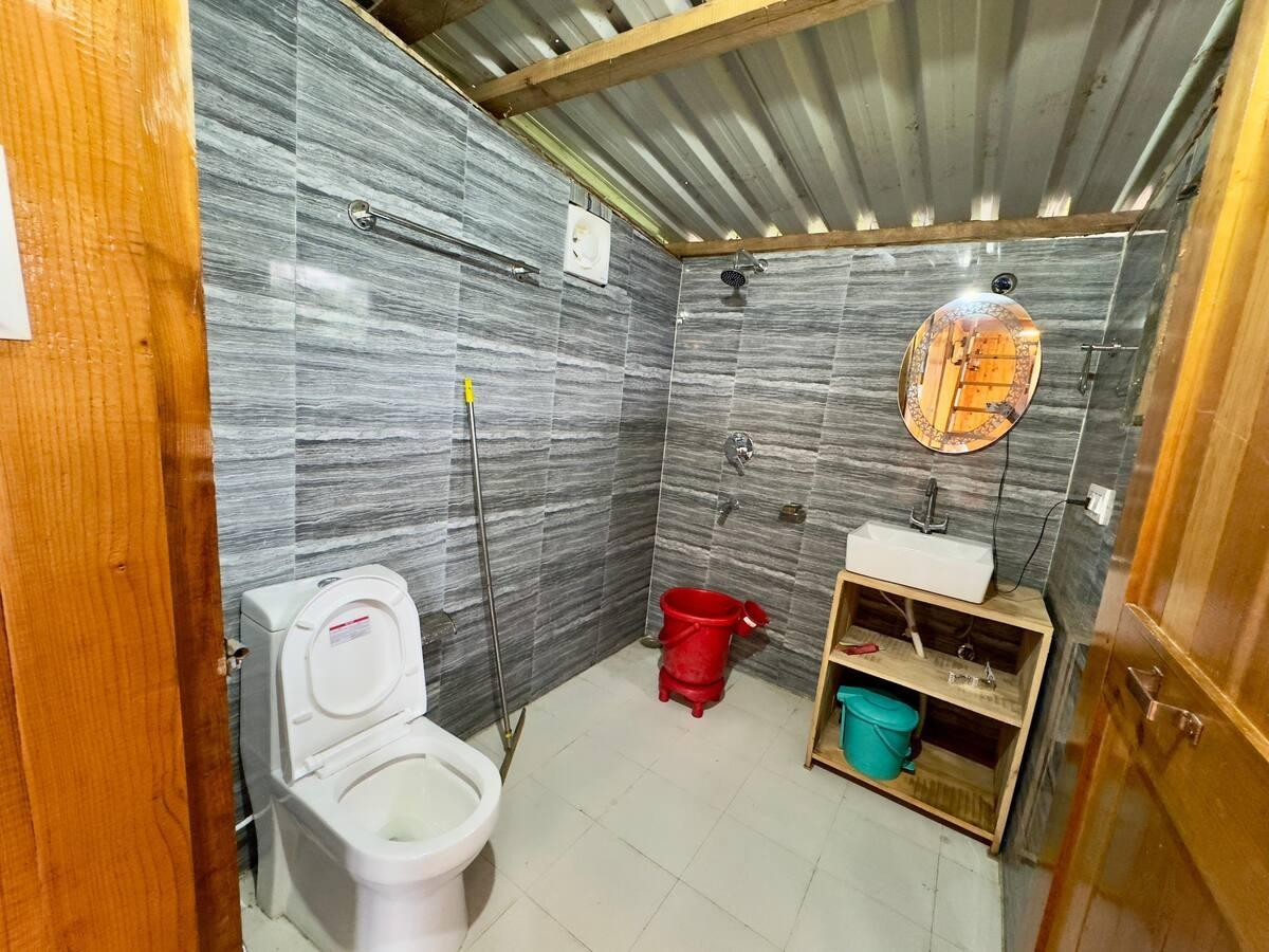 Rustic Treehouse Tandi x Solis Nature Rustic Treehouse Tandi x Solis Nature
