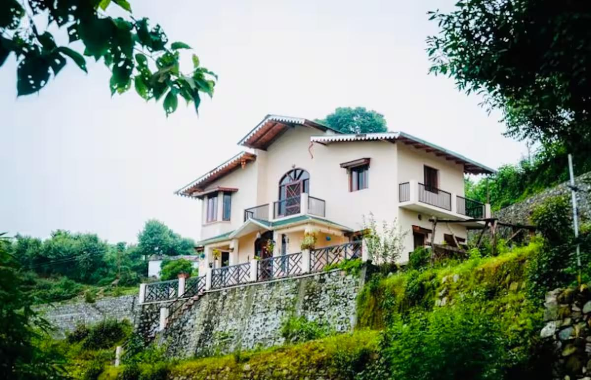 4 bedroom Cottage at Naukuchiatal x Solis Nature 4 bedroom Cottage at Naukuchiatal x Solis Nature