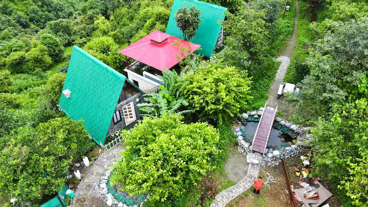 A frame cottage at Naukuchiatal x Solis Nature