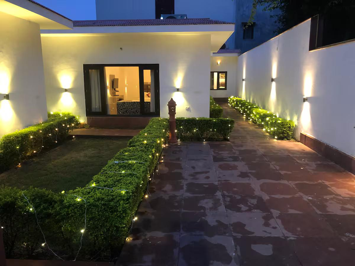 R Cottage Studio Apartments x Solis Nature