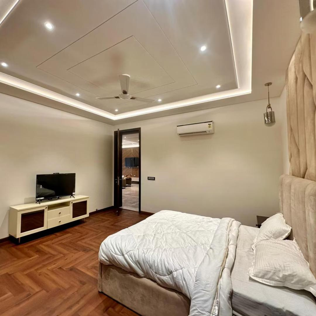 luxury farmhouse in Deramandi x Solis Nature